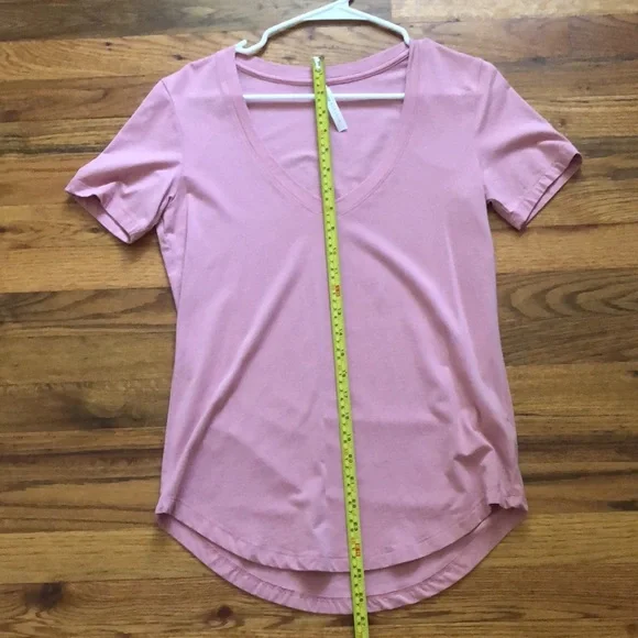 Aritzia, The Group by Babaton, Foundation V-Neck T-Shirt, pink, size XS - Picture 5 of 7